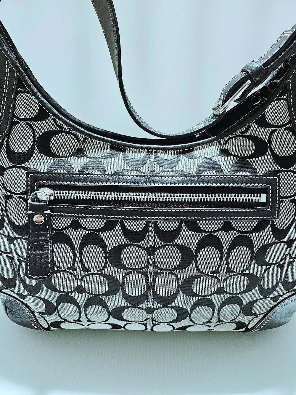 Vintage Coach Signature Black and White Canvas Hobo Bag with Turnlock Closure - Picture 10 of 16